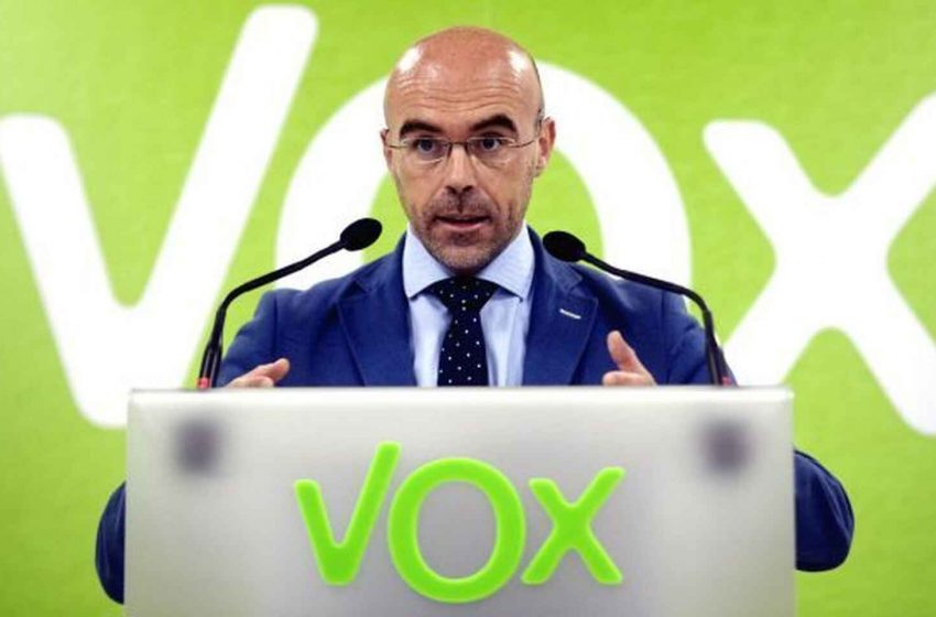  Vox menosprecia los consejos de «papá Aznar» al PP en contra de su moción y le pide «silencio» …