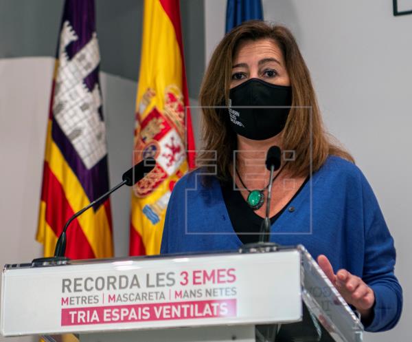  La presidenta de Baleares, Francina Armengol, ha reclamado al ejecutivo central que le permita dictar confinamientos dom…