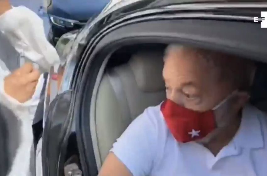  #EFETV | Lula se vacuna y le pide a Bolsonaro que deje de ser ignorante y negacionista.

 …