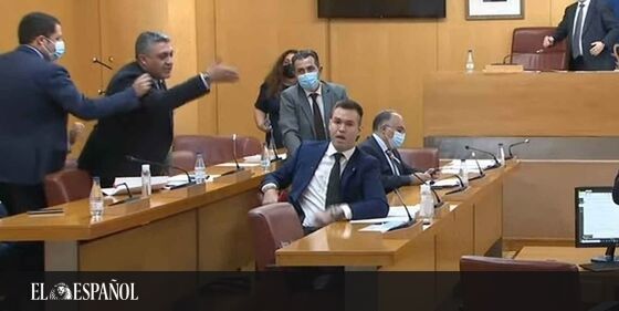 Gran bronca entre PP y Vox en el Pleno de Ceuta: «Eres un sinvergüenza, racista y agresivo». Nos lo cuenta @Saradediego_…
