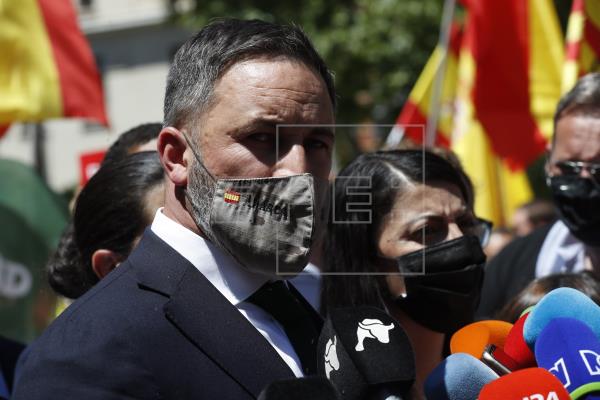  #ÚLTIMAHORA | Asamblea de Ceuta rechaza debatir la revocación de «persona non grata» a Abascal. 

…