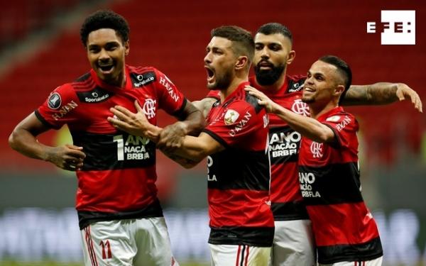  4-1. Flamengo elimina al campeón de la Sudamericana, Defensa y Justicia, y avanza a cuartos. #Libertadores 

 Adriano Ma…