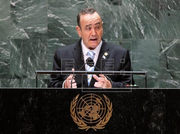  El presidente de Guatemala, Alejandro Giammattei, aseguró que la «única solución» para evitar la migración irregular es …