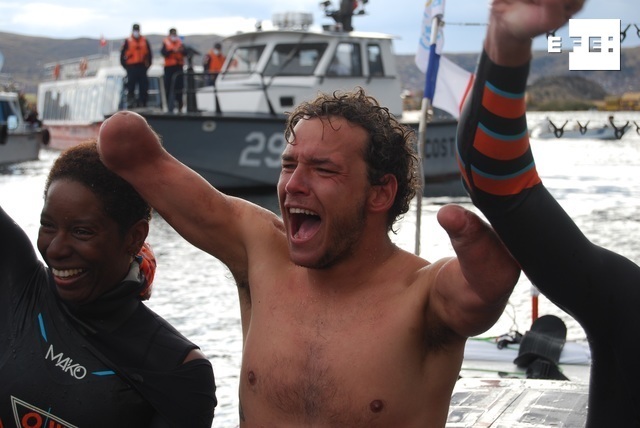  #CRÓNICA | El nadador paralímpico Théo Curin completa la travesía más larga del Titicaca

Por Fernando Gimeno

 …