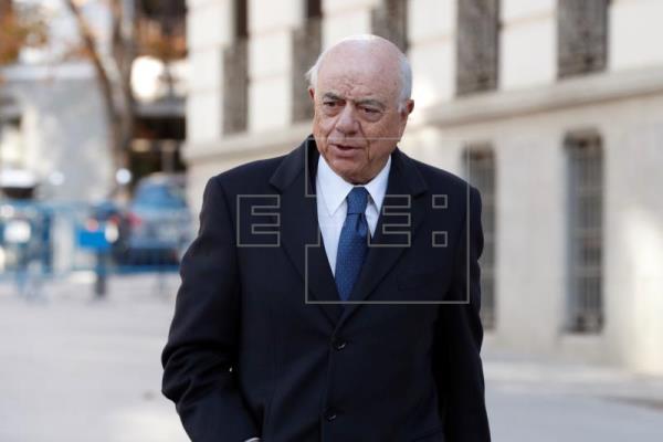  #ÚLTIMAHORA | La Audiencia rechaza investigar a González (BBVA) por administración desleal. 

…