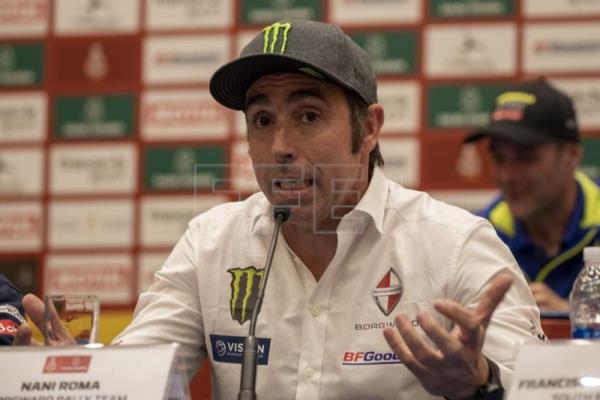  El piloto español Nani Roma, vencedor del rally Dakar tanto en coches como en motos, anuncia que padece un tumor en la v…