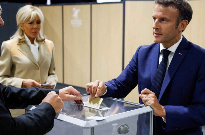  Alta abstención a las 12 en las legislativas francesas: vota el 18,43%, un punto menos que en 2017 …