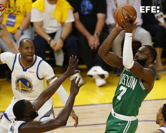  #ÚLTIMAHORA | Los Celtics se llevan el primer partido de las Finales ante los Warriors. #NBAFinals …
