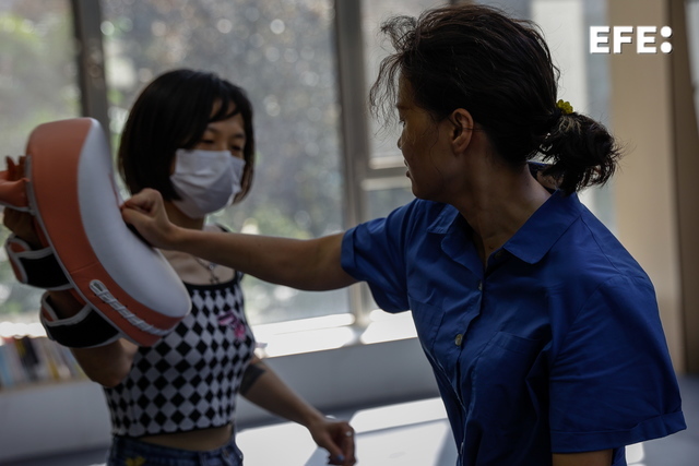  CRÓNICA | Una paliza viral a mujeres desata la fiebre por la defensa personal en China.

Por Lorena Cantó
 …