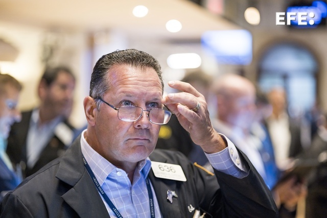  #ÚLTIMAHORA | Wall Street cierra con fuertes pérdidas y el Dow Jones cae un 1,91 %. …