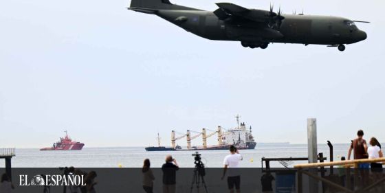  #ÚLTIMAHORA | La Policía de Gibraltar detiene al capitán del buque semihundido en la Bahía de Algeciras. Nos lo cuenta @…