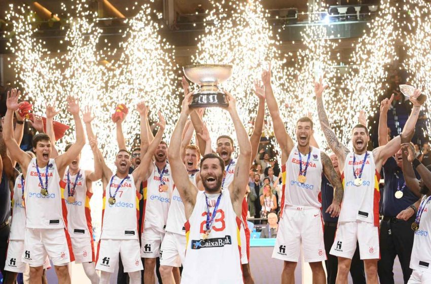  #ÚLTIMAHORA |  La España de Scariolo, campeona de Europa con Juancho Hernangómez como última gran figura, por @JorgeCal…