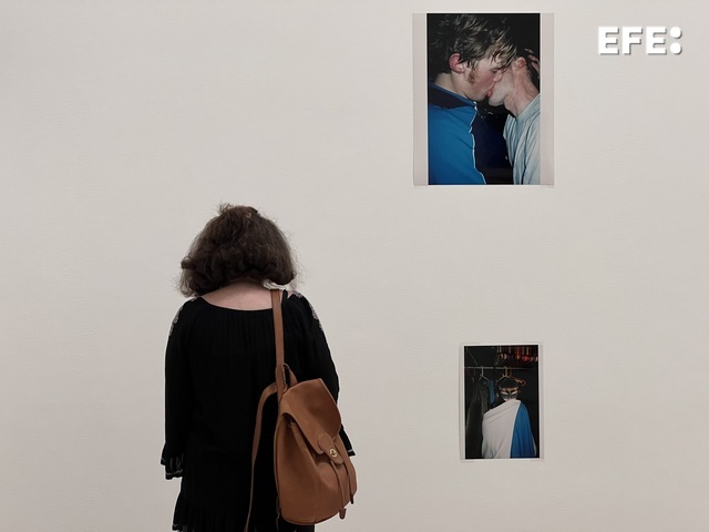  CRÓNICA I Las eclécticas fotos de Wolfgang Tillmans se toman el MoMA de Nueva York. 

Por @SarahYanezR 
 …