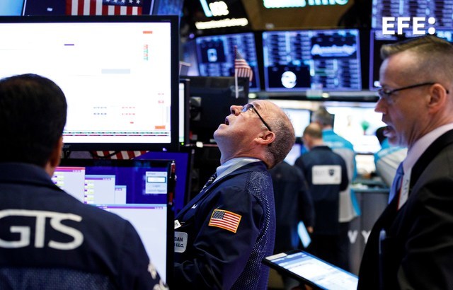  #ÚLTIMAHORA | Wall Street anota su mejor semana desde junio, con ganancias en torno al 5 %. …