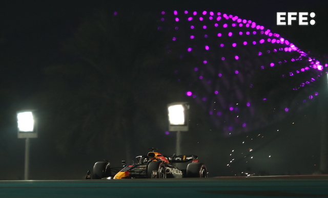  La paz vuelve a Red Bull con un doblete en la parrilla de Abu Dabi.  #F1 | #AbuDhabiGP

Por Carlos Alberto Fernández 

 …