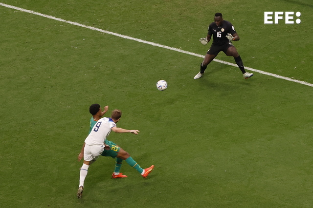  Inglaterra gana a Senegal (3-0) y se jugará el pase a semifinales con Francia. #Qatar2022

 …