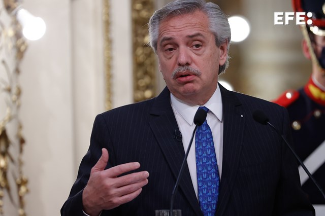  #ÚLTIMAHORA | El bloque de diputados de la opositora Unión Cívica Radical (UCR) presenta ante el Parlamento argentino un…