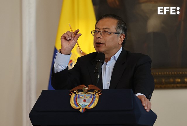  #ÚLTIMAHORA | El presidente de Colombia, Gustavo Petro, pide a la Fiscalía que investigue a su hermano y a su hijo mayor…