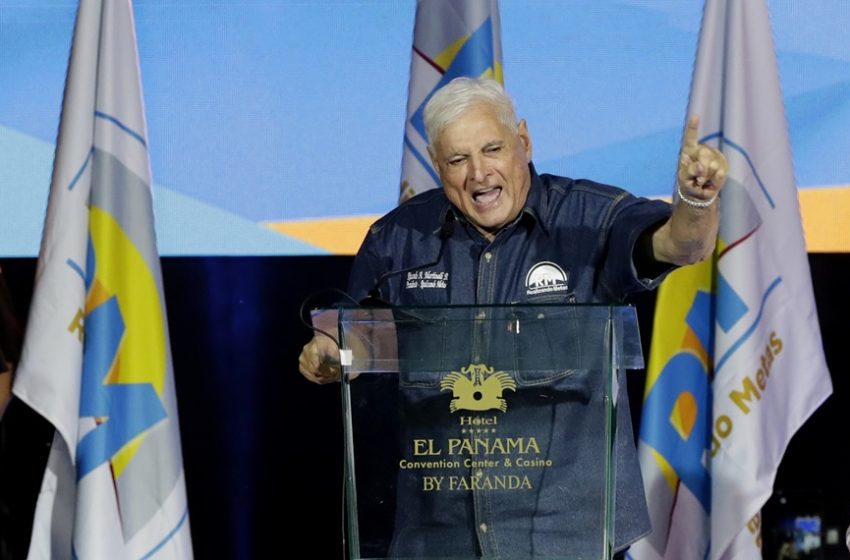 Ricardo Martinelli, que gobernó Panamá entre 2009 y 2014, oficializó su candidatura presidencial para los comicios de ma…