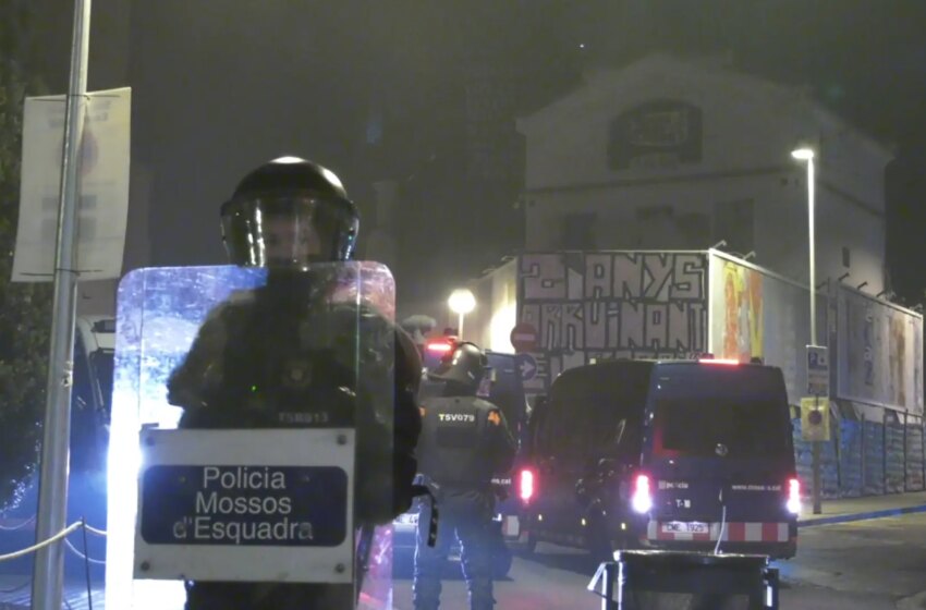  Desalojo okupa en Plaza Bonanova de Barcelona, en directo
