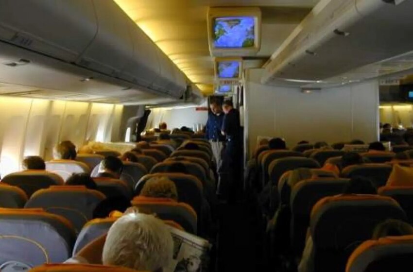  Otra aerolínea se suma a la tendencia de prohibir a los pasajeros grabar vídeos o hacer fotos en el avión