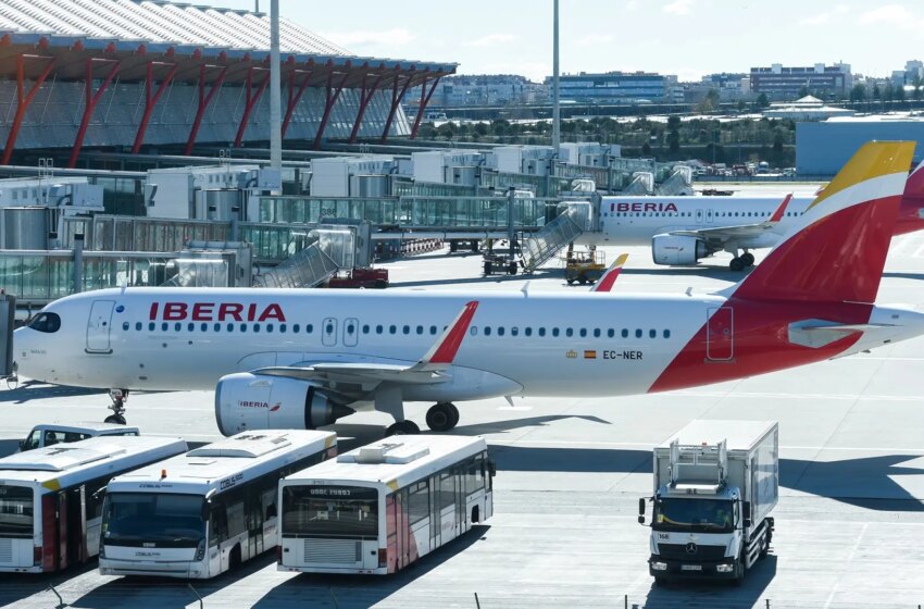  Retrasos e incidencias con equipajes en la huelga de Iberia, con seguimiento del 15%