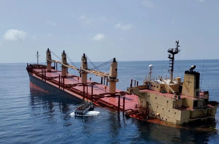  los hutíes atacan un barco con misiles y EEUU responde destruyendo lanzaderas en Yemen