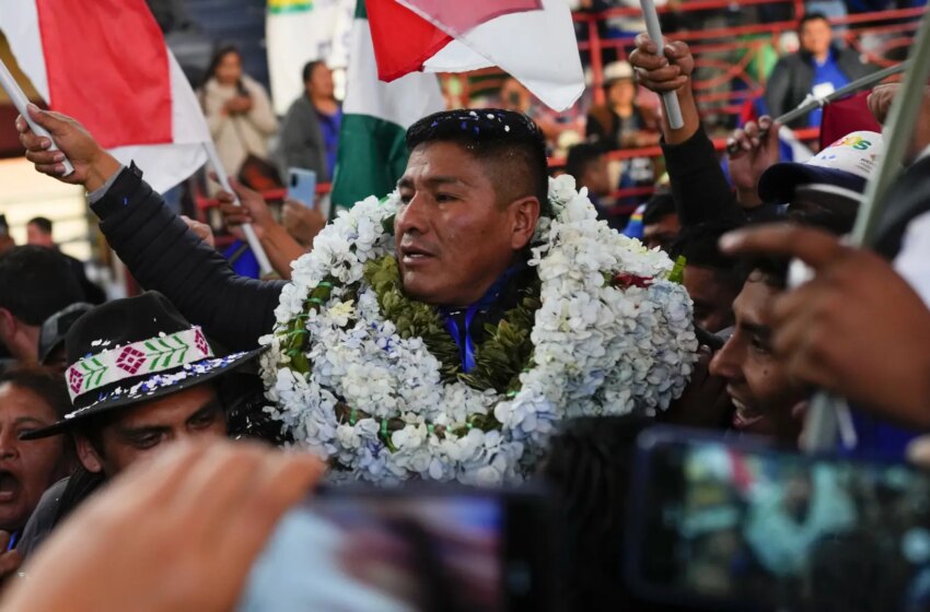  Evo Morales es excluido de la dirección del MAS y el nuevo líder llama a la «refundación»