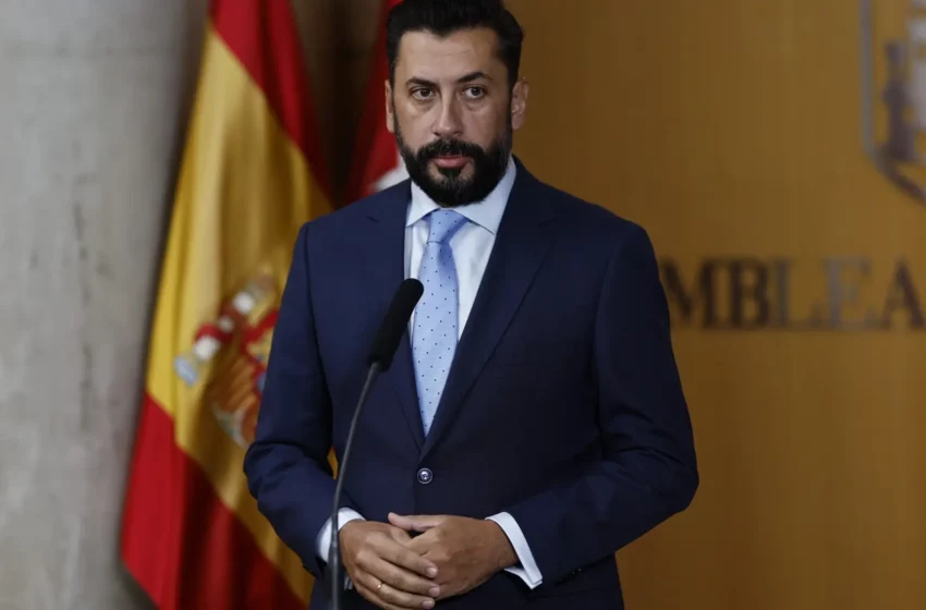  Díaz-Pache (PP) defiende que Ayuso aplicará las medidas «sin subir impuestos e incluso rebajándolos»