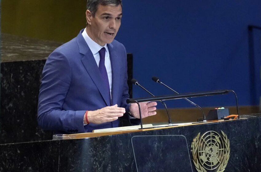  Sánchez tacha de «inaceptable» e «inexplicable» la exclusión del rey de la toma de posesión en México