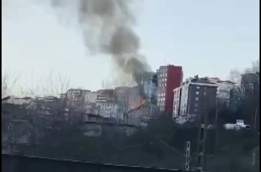 Un herido grave al saltar de un edificio en llamas en Basauri: hay otros tres rescatados