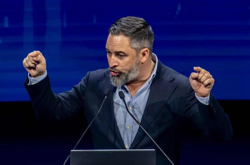 Dirigentes y cargos de Vox elogian a Abascal y cierran filas en torno a su liderazgo tras avivarse las críticas internas