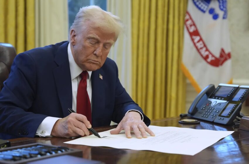 Trump ordena paralizar toda la ayuda militar en curso a Ucrania