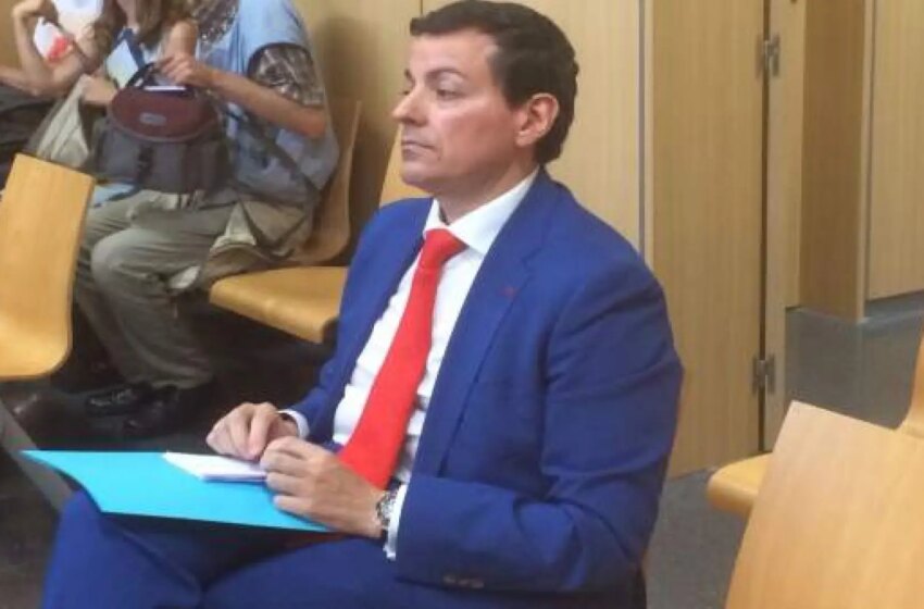 Quién es José Luis Bayo, el militante que busca ser el contrincante de Feijóo para la presidencia del PP
