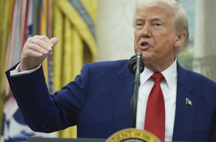 Una corte federal de EE UU bloquea la política arancelaria de Trump por excederse en poderes