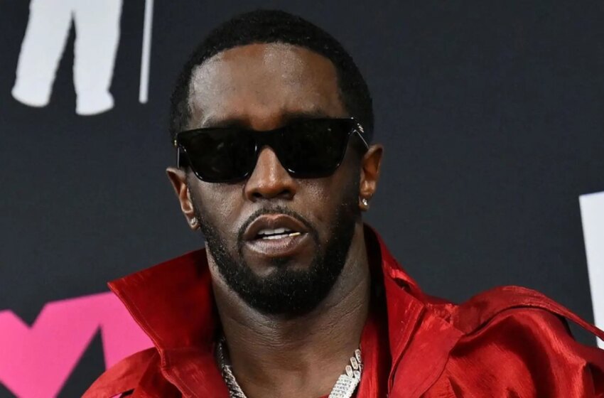 Un exasistente de Puff Diddy revela en el juicio que limpiaba alcohol, drogas y aceite de bebé tras las maratones sexuales del rapero