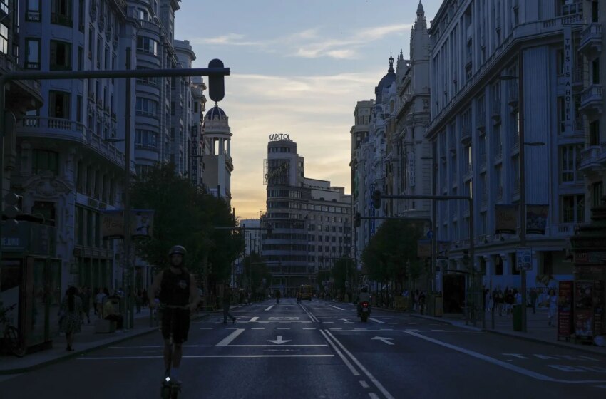 El INE confirma que la inflación bajó al 2,2% en abril gracias a los precios de la energía y en el mes del apagón