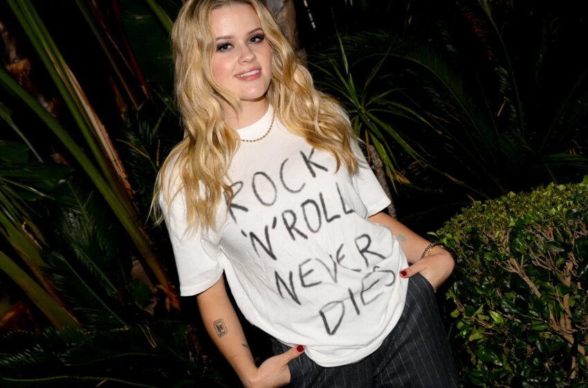  Así es Dakota Brubaker, el novio de Ava Phillippe, la hija de Reese Witherspoon, al que comparan con su padre