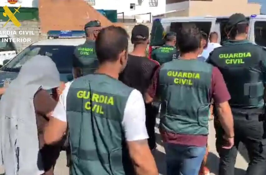  Detenidas siete personas por altercados en Isla Mayor tras la muerte a puñaladas de un joven de 17 años