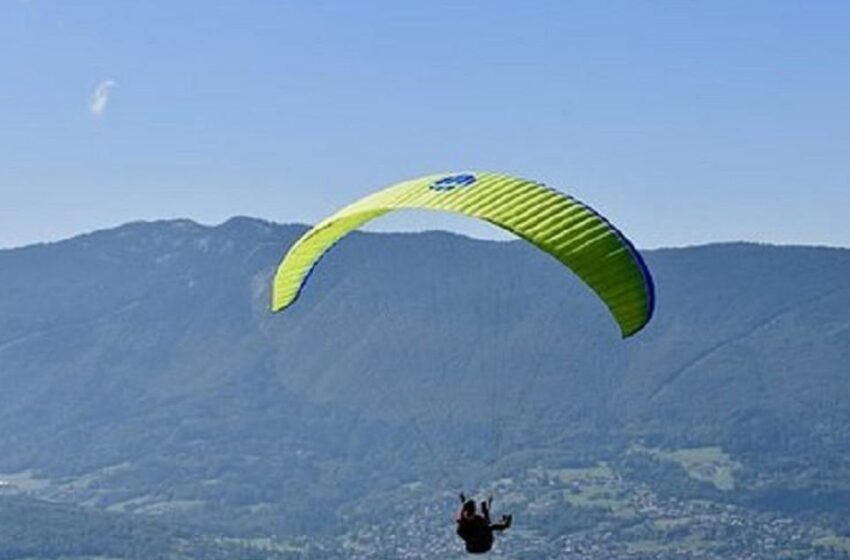  Dos hombres mueren tras sufrir una caída en parapente en Alarilla, Guadalajara